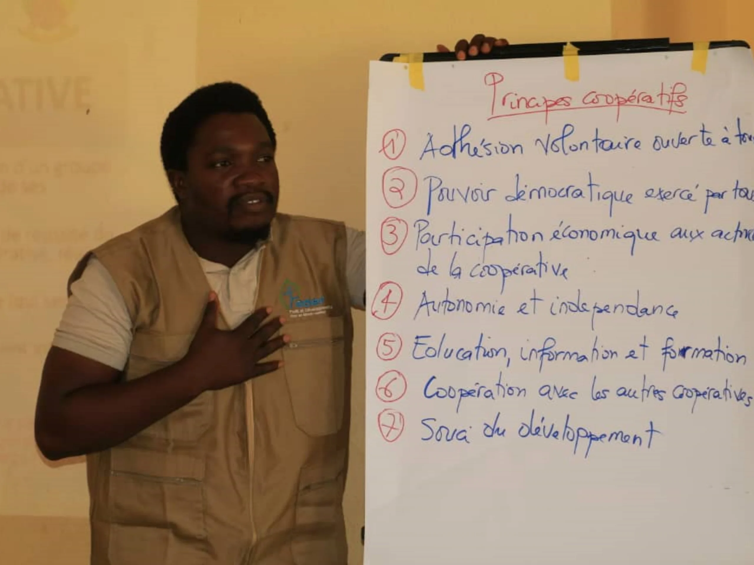 Lire la suite à propos de l’article Projet d’appui aux communautés d’accueil et aux réfugiés dans l’Est du Cameroun et aide au retour volontaire dans des communautés de la République Centrafricaine (PROARC)  