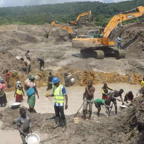 Le ministre en charge des mines suspend la société METALICON S.A. pour non réhabilitation des sites détruits par l’activité minière